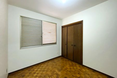 Apartamento à venda com 160m², 4 quartos e 2 vagasQuarto 2