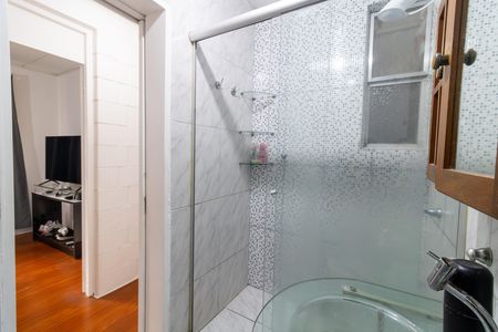 Apartamento à venda com 55m², 2 quartos e 1 vaga Apartamento à venda com 55m², 2 quartos e 1 vagaBanheiro