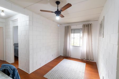 Sala de apartamento à venda com 2 quartos, 55m² em Vila Nova, Porto Alegre