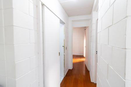 Apartamento à venda com 55m², 2 quartos e 1 vaga Apartamento à venda com 55m², 2 quartos e 1 vagaCorredor