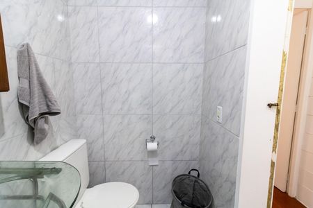 Apartamento à venda com 55m², 2 quartos e 1 vaga Apartamento à venda com 55m², 2 quartos e 1 vagaBanheiro