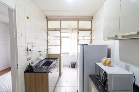 Apartamento à venda com 55m², 2 quartos e 1 vaga Apartamento à venda com 55m², 2 quartos e 1 vagaCozinha e Área de Serviço