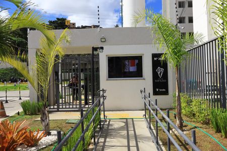 Apartamento para alugar com 38m², 2 quartos e 1 vagaFachada e portaria