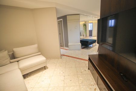 Apartamento para alugar com 193m², 3 quartos e 4 vagas