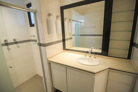 Apartamento para alugar com 193m², 3 quartos e 4 vagas