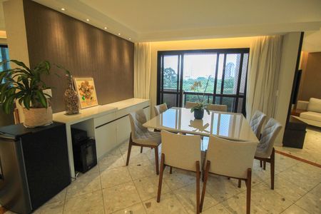 Apartamento para alugar com 193m², 3 quartos e 4 vagas