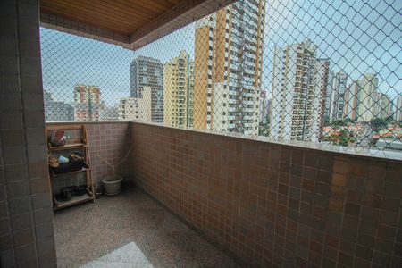 Apartamento para alugar com 193m², 3 quartos e 4 vagas