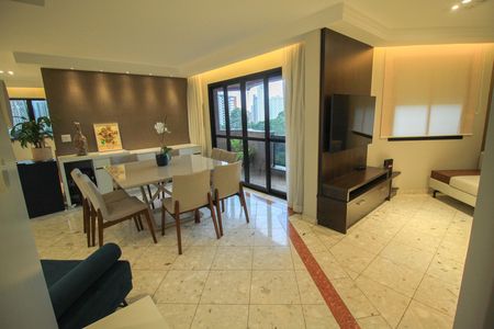 Apartamento para alugar com 193m², 3 quartos e 4 vagas