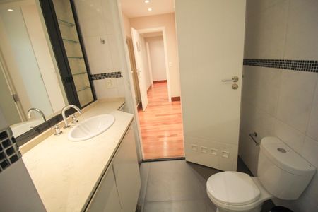 Apartamento para alugar com 193m², 3 quartos e 4 vagas