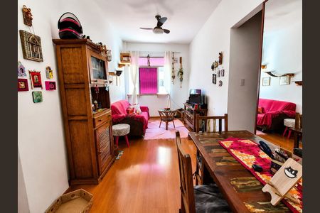 Apartamento à venda com 69m², 2 quartos e 1 vaga