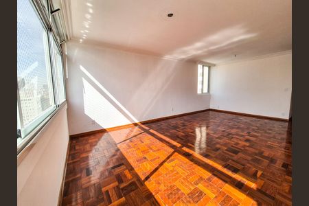Apartamento para alugar com 123m², 3 quartos e 1 vaga Apartamento para alugar com 123m², 3 quartos e 1 vagaSala