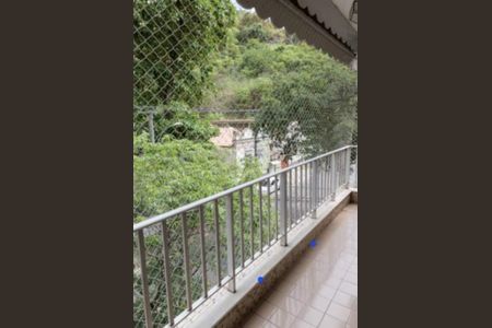 Apartamento à venda com 120m², 2 quartos e 1 vaga