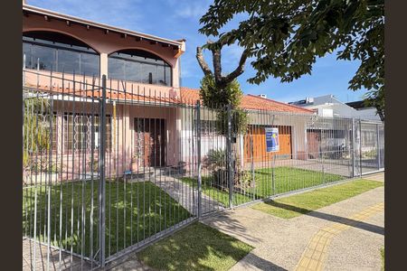 Casa à venda com 410m², 3 quartos e 2 vagasFachada e placa