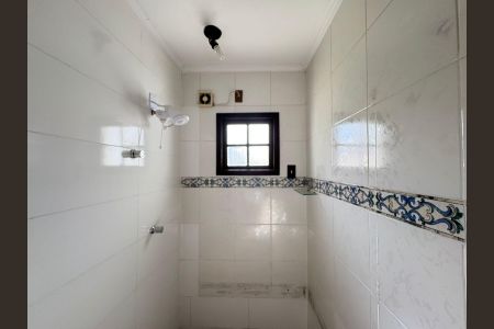 Casa à venda com 410m², 3 quartos e 2 vagasFundos- salão de festas 