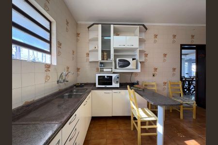 Casa à venda com 410m², 3 quartos e 2 vagasCozinha 1