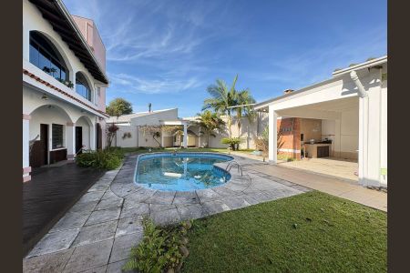 Casa à venda com 410m², 3 quartos e 2 vagasÁrea comum - Piscina