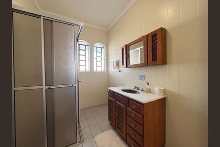 Casa à venda com 410m², 3 quartos e 2 vagasBanheiro 2