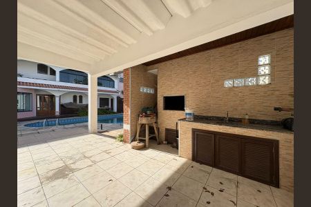 Casa à venda com 410m², 3 quartos e 2 vagasArea externa 