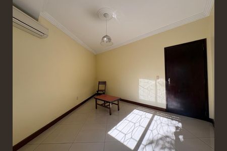Casa à venda com 410m², 3 quartos e 2 vagasQuarto 1