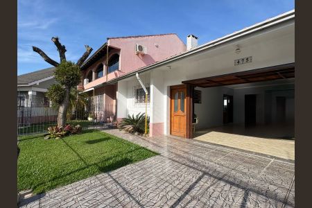 Casa à venda com 410m², 3 quartos e 2 vagasÁrea externa