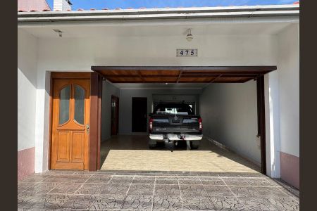 Casa à venda com 410m², 3 quartos e 2 vagasGaragem