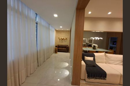 Apartamento à venda com 163m², 3 quartos e 1 vaga