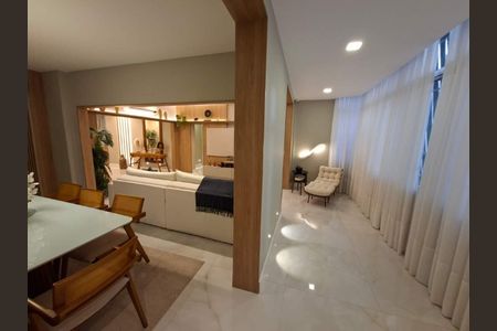 Apartamento à venda com 163m², 3 quartos e 1 vaga