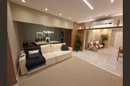 Apartamento à venda com 163m², 3 quartos e 1 vaga