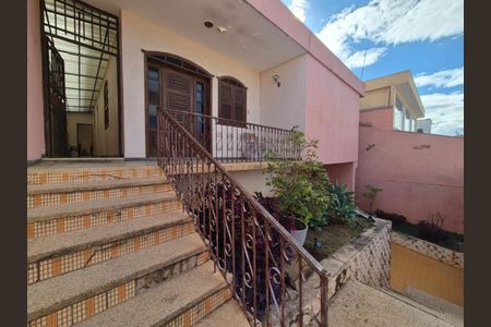 Casa à venda com 199m², 3 quartos e 3 vagas