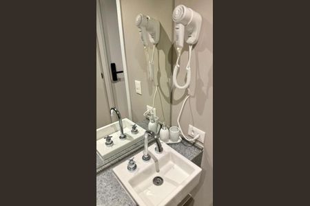 Apartamento para alugar com 22m², 1 quarto e sem vagaBanheiro