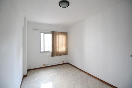 Apartamento à venda com 73m², 2 quartos e 1 vagaQuarto 2