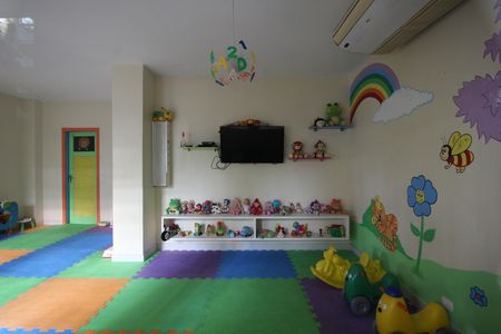 Apartamento à venda com 73m², 2 quartos e 1 vagaÁrea Comum