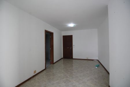 Apartamento à venda com 73m², 2 quartos e 1 vagaSala