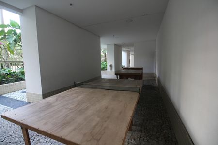 Apartamento à venda com 73m², 2 quartos e 1 vagaÁrea Comum