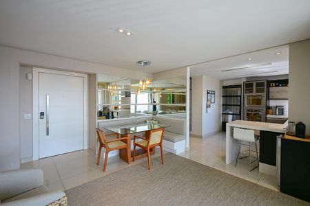 Apartamento à venda com 141m², 2 quartos e 2 vagasSala de Jantar