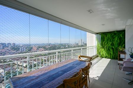 Apartamento à venda com 141m², 2 quartos e 2 vagasVaranda