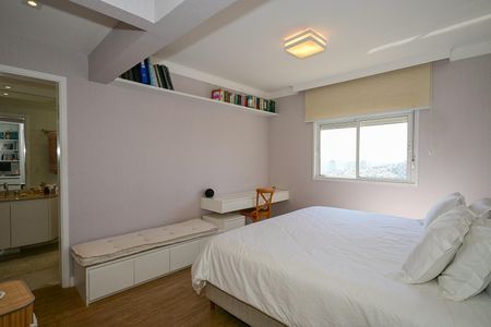 Apartamento à venda com 141m², 2 quartos e 2 vagasSuíte