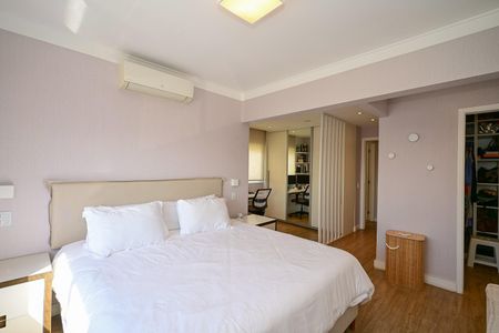 Apartamento à venda com 141m², 2 quartos e 2 vagasSuíte