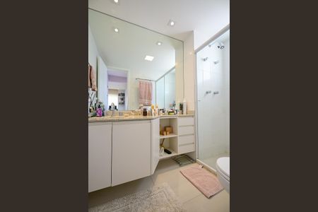 Apartamento à venda com 141m², 2 quartos e 2 vagasBanheiro 2 da Suíte 