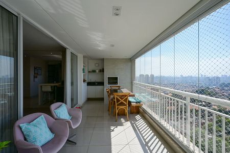 Apartamento à venda com 141m², 2 quartos e 2 vagasVaranda