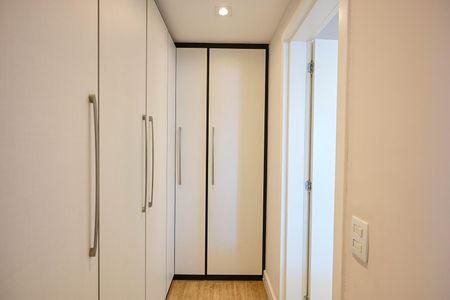 Apartamento à venda com 141m², 2 quartos e 2 vagasCorredor