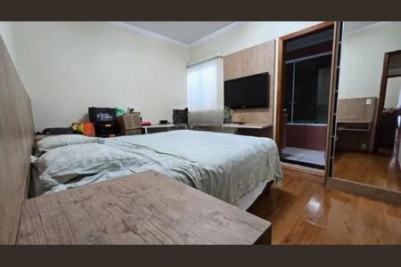 Casa à venda com 390m², 7 quartos e 2 vagas