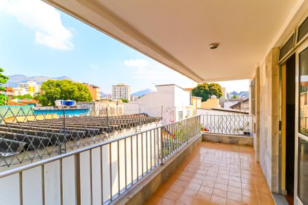 Apartamento à venda com 72m², 2 quartos e 1 vaga Apartamento à venda com 72m², 2 quartos e 1 vagaVaranda da Sala