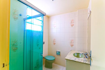 Apartamento à venda com 72m², 2 quartos e 1 vaga Apartamento à venda com 72m², 2 quartos e 1 vagaBanheiro Social