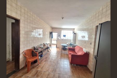 Casa à venda com 3 quartos, 220m² em Fernão Dias, Belo Horizonte