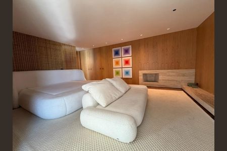 Apartamento à venda com 3 quartos, 425m² em Vila Gomes Cardim, São Paulo