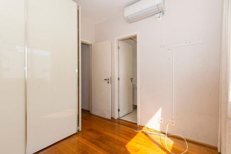 Apartamento à venda com 143m², 3 quartos e 2 vagas