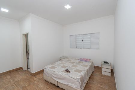 Casa de condomínio para alugar com 140m², 3 quartos e 4 vagasSuite 1