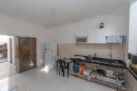 Casa de condomínio para alugar com 140m², 3 quartos e 4 vagasCozinha 