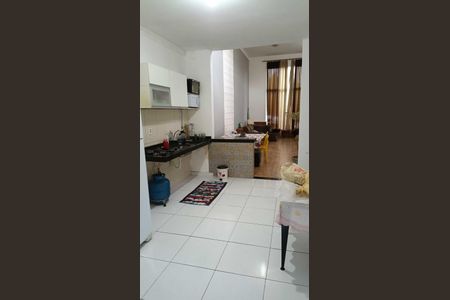 Cozinha de casa de condomínio para alugar com 3 quartos, 140m² em Residencial Real Park Sumaré, Sumaré